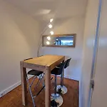 Charmant Appartement Parisien